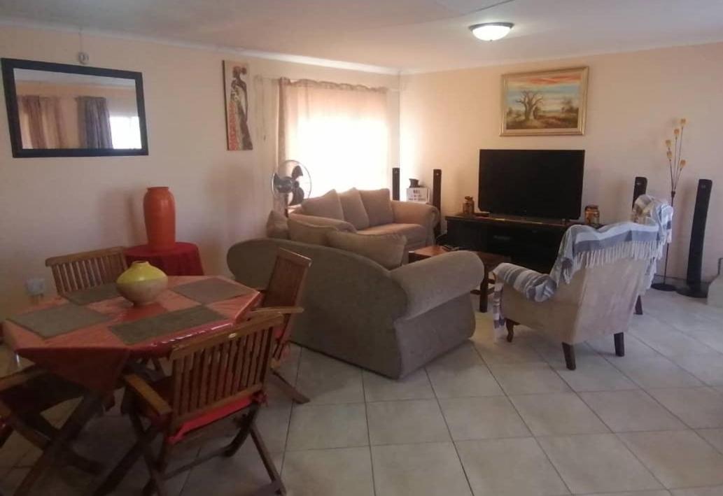 Jjp Self Catering - Three Bedroom House Luderitz Bagian luar foto